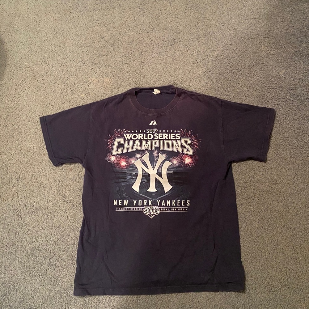 Delta NY Yankees 2009 World Series Medium T Shirt